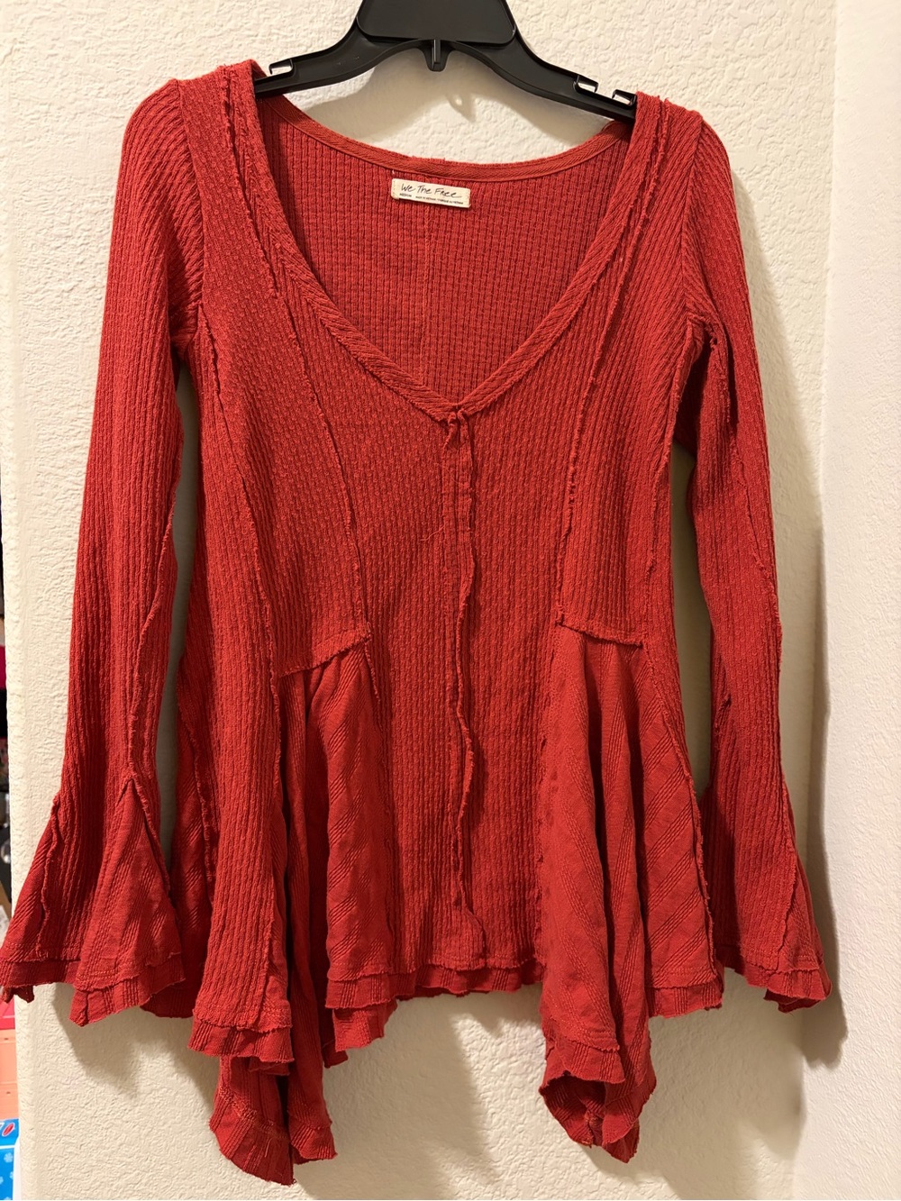 Free People Red V-Neck Textured Flared Hem Top, Sz M